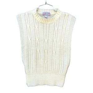 Vintage sweater w buttons